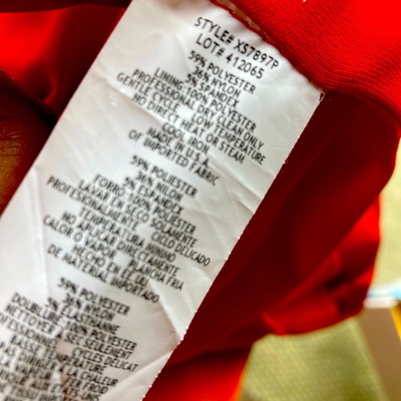 Red sweetheart off/on the shoulder mermaid dress - Picture 8 of 13